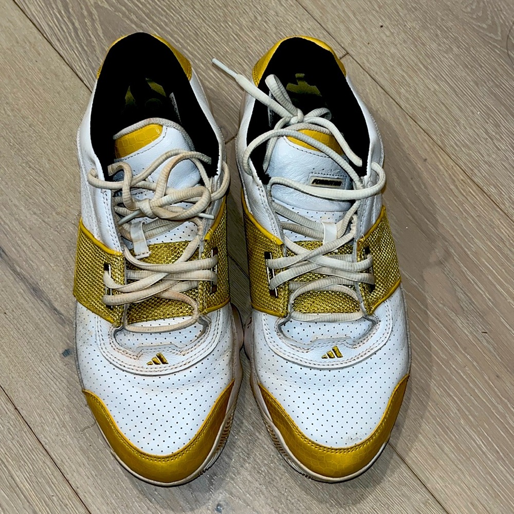 Adidas Agent Gil Reatomod 60 points